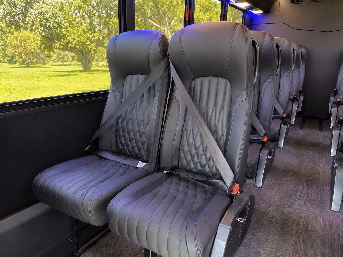 airport transfer buses for out of town wedding guests flying into phoenix