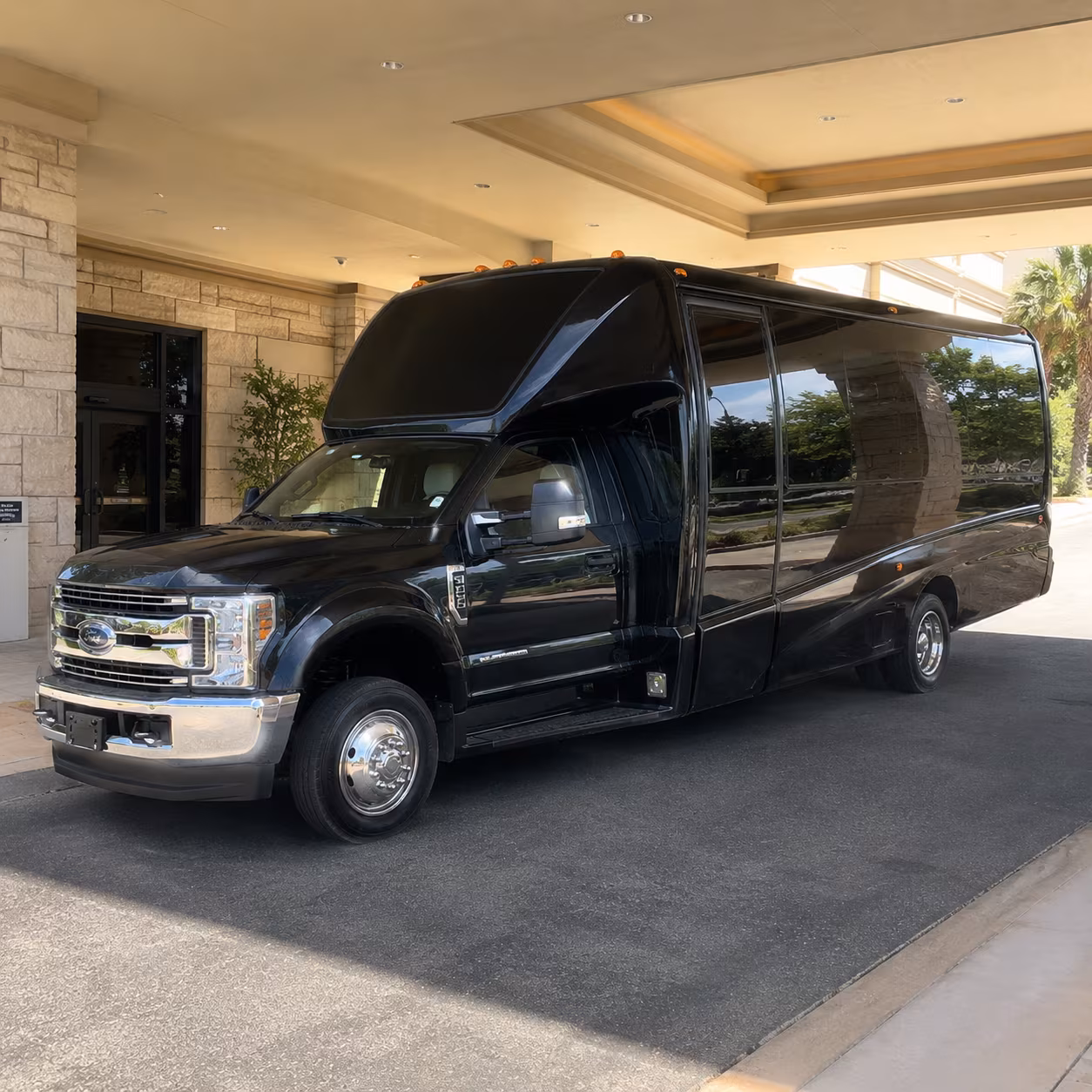 bachelor and bachelorette party buses in peoria and the phoenix metro